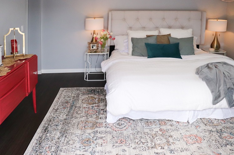 Carpet is one of the most floorings materials in the bedroom.